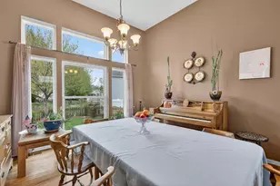 1160 Heavens Gate, Lake in the Hills, IL 60156 - Photo 14