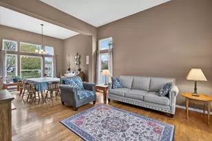 1160 Heavens Gate, Lake in the Hills, IL 60156 - Photo 10