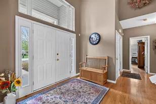 1160 Heavens Gate, Lake in the Hills, IL 60156 - Photo 8