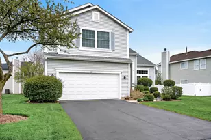 1160 Heavens Gate, Lake in the Hills, IL 60156 - Photo 4