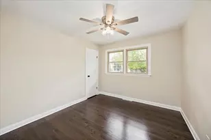 8759 Mobile Ave, Oak Lawn, IL 60453 - Photo 12