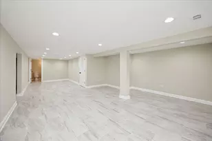 8759 Mobile Ave, Oak Lawn, IL 60453 - Photo 14