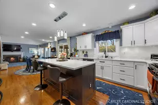 2836 Fairhauser Ct, Naperville, IL 60564 - Photo 8
