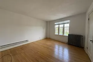 28W579 Stafford Pl, Warrenville, IL 60555 - Photo 2