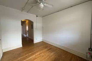 28W579 Stafford Pl, Warrenville, IL 60555 - Photo 8