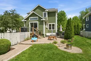 715 Oregon Ave, West Dundee, IL 60118 - Photo 24