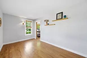 715 Oregon Ave, West Dundee, IL 60118 - Photo 6