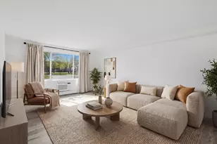 1500 Robin Cir, Hoffman Estates, IL 60169 - Photo 2