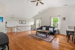 63 Tyler Ct, Streamwood, IL 60107 - Photo 4