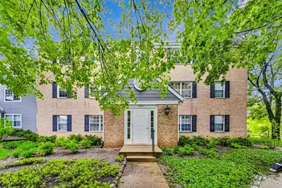 120 E Winchester Road #D, Libertyville, IL 60048 - Photo 1