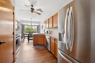 18293 Kirby Dr, Tinley Park, IL 60487 - Photo 6