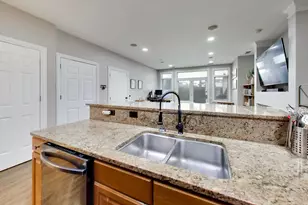 669 N Peoria St, Chicago, IL 60642 - Photo 8