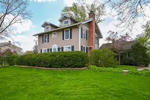 273 Geneva Rd, Glen Ellyn, IL 60137 - Photo 1