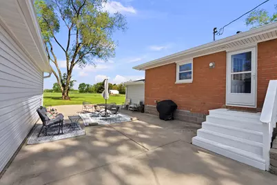 3219 265th Street N, Hinsdale, IL 61257 - Photo 4