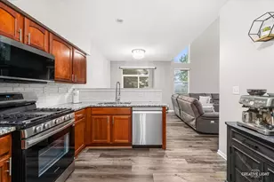 8510 Foxborough Way, Joliet, IL 60431 - Photo 6