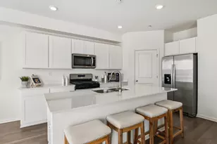 2914 Rainier Dr, Pingree Grove, IL 60140 - Photo 10