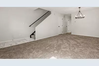 151 S Ruga Court, Addison, IL 60101 - Photo 4