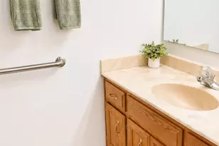 8125 S Prairie Park Pl, Chicago, IL 60619 - Photo 10