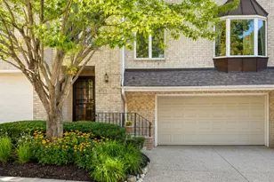 8125 S Prairie Park Pl, Chicago, IL 60619 - Photo 2