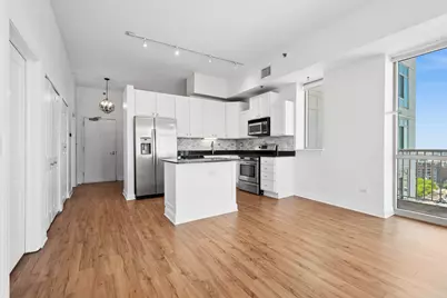 230 W Division Street #1408, Chicago, IL 60610 - Photo 8