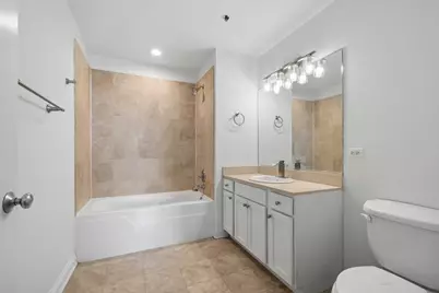 230 W Division Street #1408, Chicago, IL 60610 - Photo 12