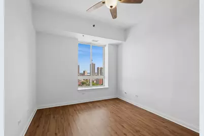 230 W Division Street #1408, Chicago, IL 60610 - Photo 10