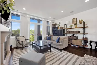 4156 N Elston Avenue #3N, Chicago, IL 60618 - Photo 4