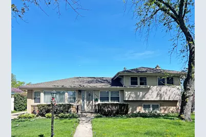 233 Crescent Drive, Glenview, IL 60025 - Photo 1