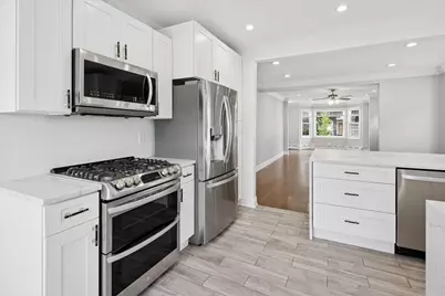 5836 N Manton Avenue, Chicago, IL 60646 - Photo 10
