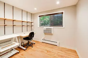 2722 Central St, Evanston, IL 60201 - Photo 22