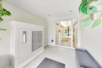 2722 Central Street #4S, Evanston, IL 60201 - Photo 4