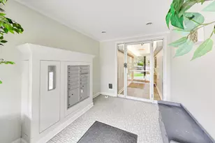 2722 Central St, Evanston, IL 60201 - Photo 4
