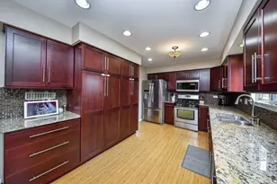 1140 Lakewood Cir, Naperville, IL 60540 - Photo 8