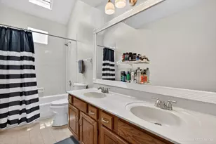 676 Old Westbury Rd, Crystal Lake, IL 60012 - Photo 40