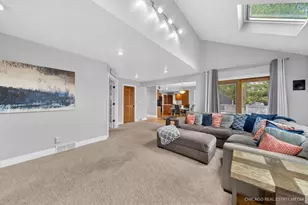 676 Old Westbury Rd, Crystal Lake, IL 60012 - Photo 28