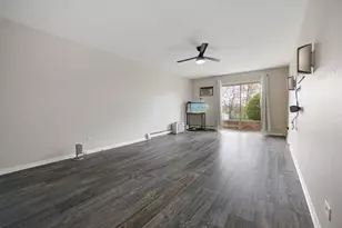 2343 Ogden Ave, Downers Grove, IL 60515 - Photo 2