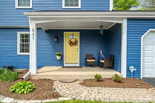 847 Woodland Hills Rd, Batavia, IL 60510 - Photo 2