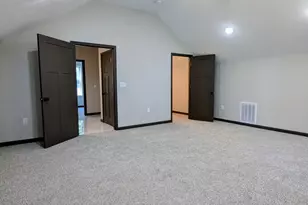 521 Dewolf St, Odin, IL 62870 - Photo 16