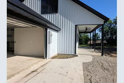 521 Dewolf Street, Odin, IL 62870 - Photo 2