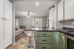 702 E Lincoln St, Monticello, IL 61856 - Photo 12