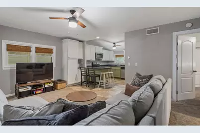 702 E Lincoln Street, Monticello, IL 61856 - Photo 8