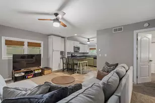 702 E Lincoln St, Monticello, IL 61856 - Photo 8