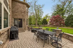 1105 Portsmouth Cir, Gurnee, IL 60031 - Photo 4
