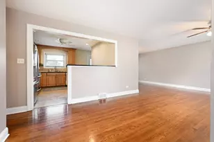 401 Forest Preserve Dr, Wood Dale, IL 60191 - Photo 6