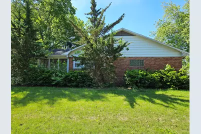 420 S Wood Street, Nashville, IL 62263 - Photo 2