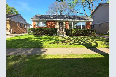 307 N Fairview Avenue, Mount Prospect, IL 60056 - Photo 2