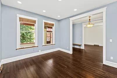 135 S Cuyler Avenue, Oak Park, IL 60302 - Photo 8