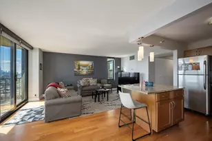3660 N Lake Shore Dr, Chicago, IL 60613 - Photo 6