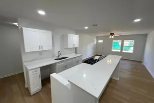 403 W James St, Dwight, IL 60420 - Photo 2