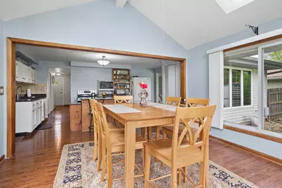 932 W Weathersfield Way, Schaumburg, IL 60193 - Photo 4